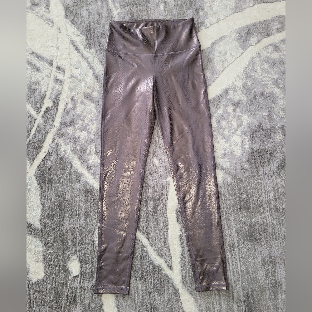 Metallic Snake-Print High-Waist Leggings — Shimmer Plum Size S